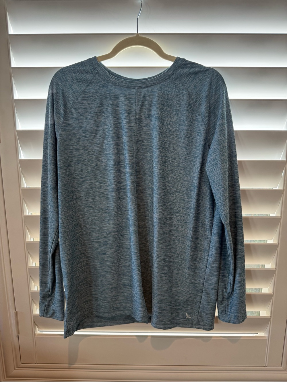 Eddie Bauer Women’s Heather Slate Blue Long-Sleeve Performance Tee